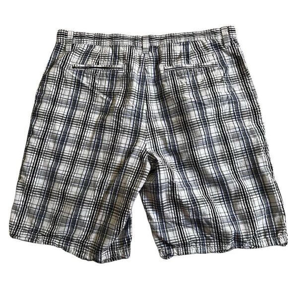 Apt. 9 Plaid Shorts for Men shorts size 38 - Picture 3 of 6